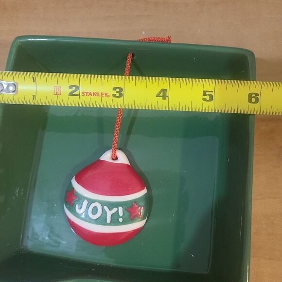 Dei Dennis East International Ceramic Christmas Ornament - Picture 3 of 4